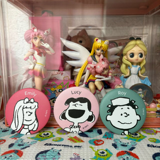 二手💚Peanuts Snoopy 史努比人物角色徽章Emily,Lucy,Roy