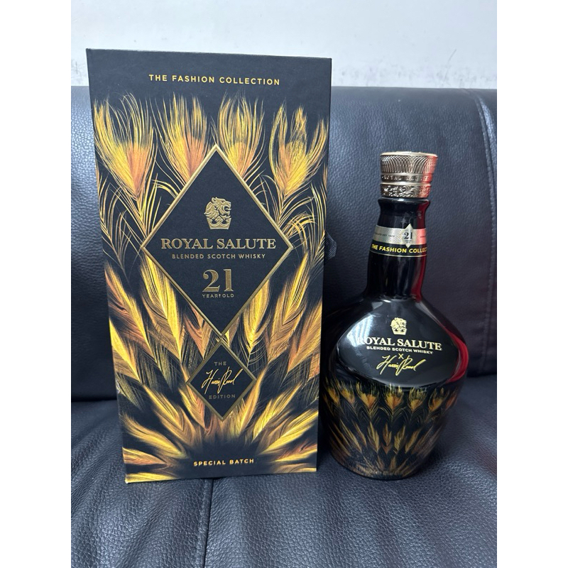 😊皇家禮炮21年新奢時尚系列第三代燦金羽冠限定版威士忌空酒瓶和盒 700ml