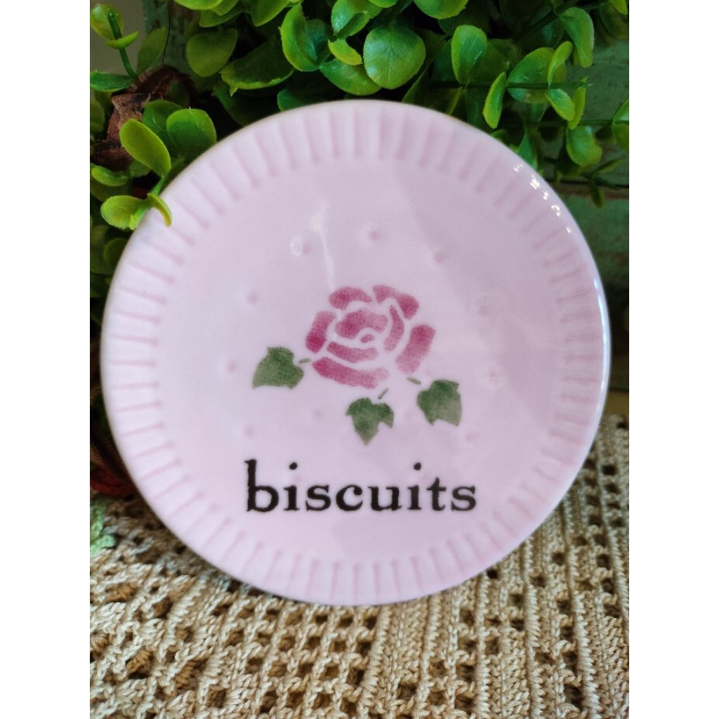 日本絕版many 玫瑰粉色陶瓷收藏盤