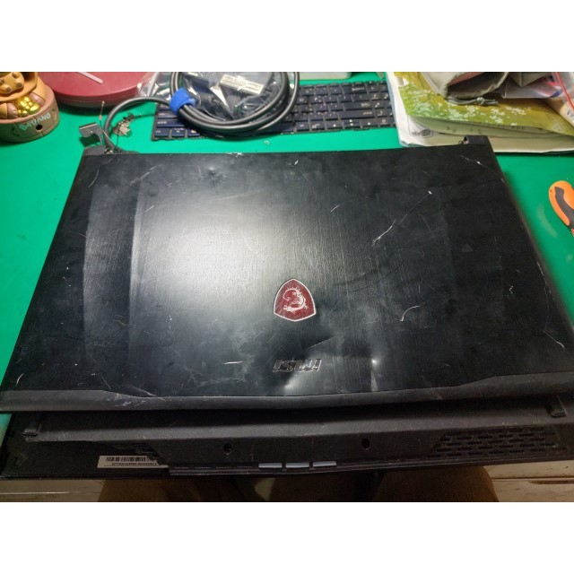(零件機)MSI GF72 8RE-060TW 17.3" 電競筆電 <i7-8750H GTX1060-6G>