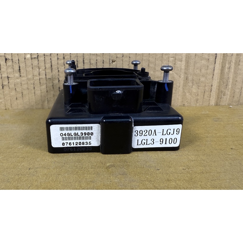 光陽KYMCO 奔騰 V2 125 金牌噴射電腦  ECU  3920A-LGJ9-LG3-9100 【中古良品】