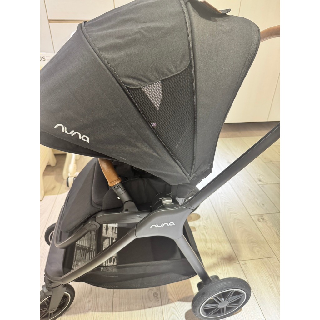 nuna triv next  嬰兒雙向推車 戰車  新生兒推車 可平躺 輕量 二手 單手收車 超級乾淨