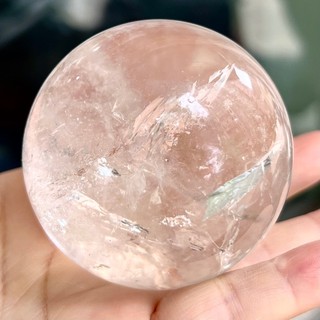 『金喜晶』巴西純天然白水晶球 60mm 白亮度高~也有明顯彩虹結晶的