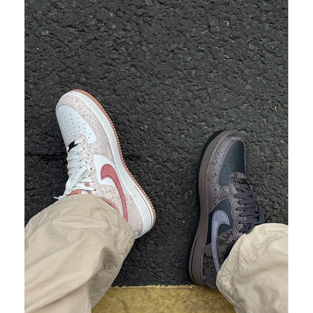 【 247sstore 】 男女款 Nike Air Force CNY 黑蛇 HF2898-001 白蛇 100