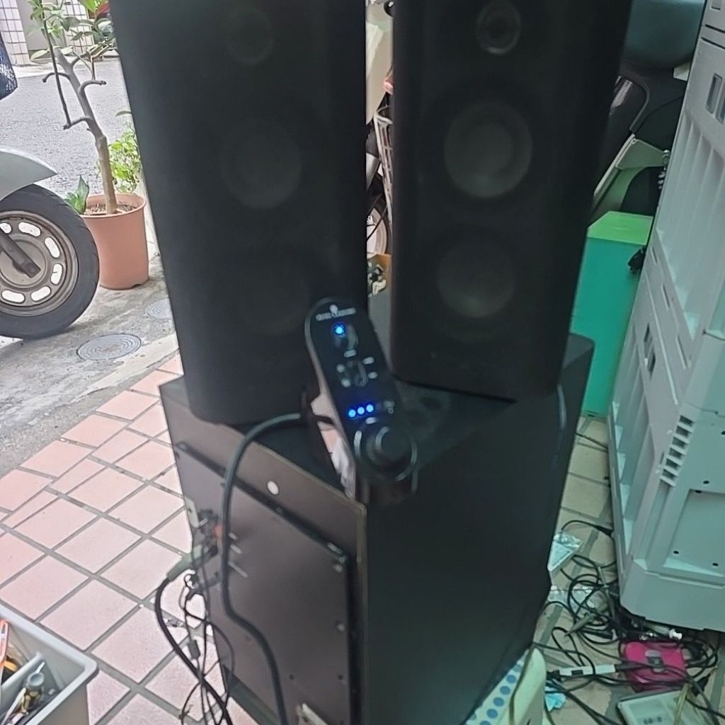 (Mx5021保固兩個月）（衛星喇叭懸邊換好過）奧特蘭星 altec lansing 黑色