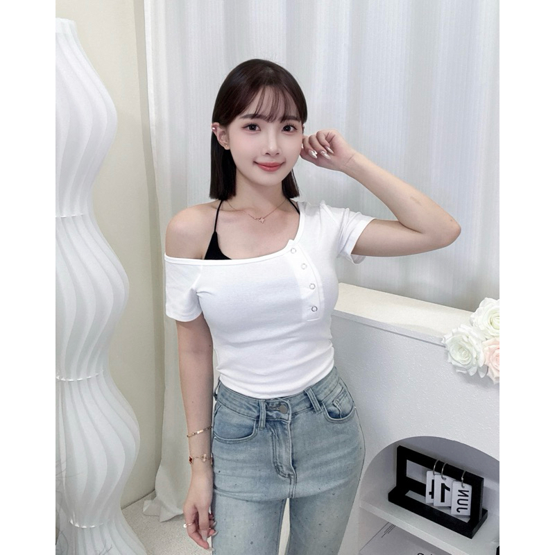 Meetu | 鐵扣斜肩兩件式上衣-2色（現貨）附胸墊