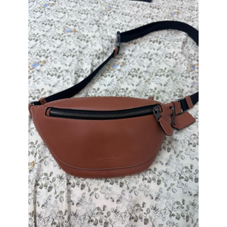 Coach皮革腰包協揹包outlet專櫃購買