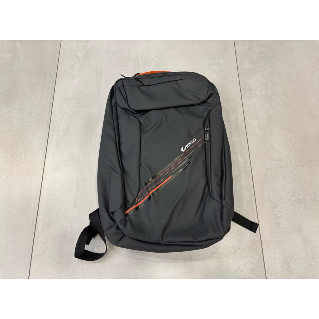 【全新未使用】技嘉 AORUS 17吋筆 電腦後背包  GIGABYTE AORUS 多功能筆電後背包