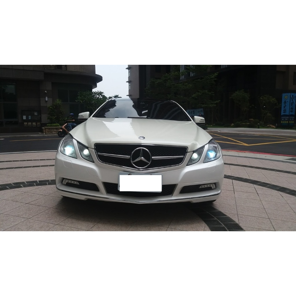 中古車 2010 BENZ E350 雙門 五人座 白色 跑13萬公哩 專賣 進口 轎車 五門 掀背 休旅 旅行車