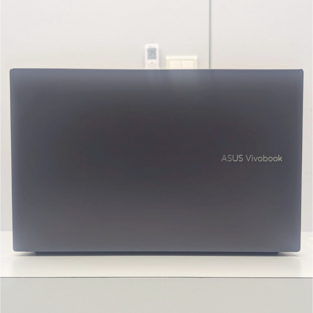 華碩 ASUS vivobook 17吋 i7處理器 二手筆電 商用文書筆電