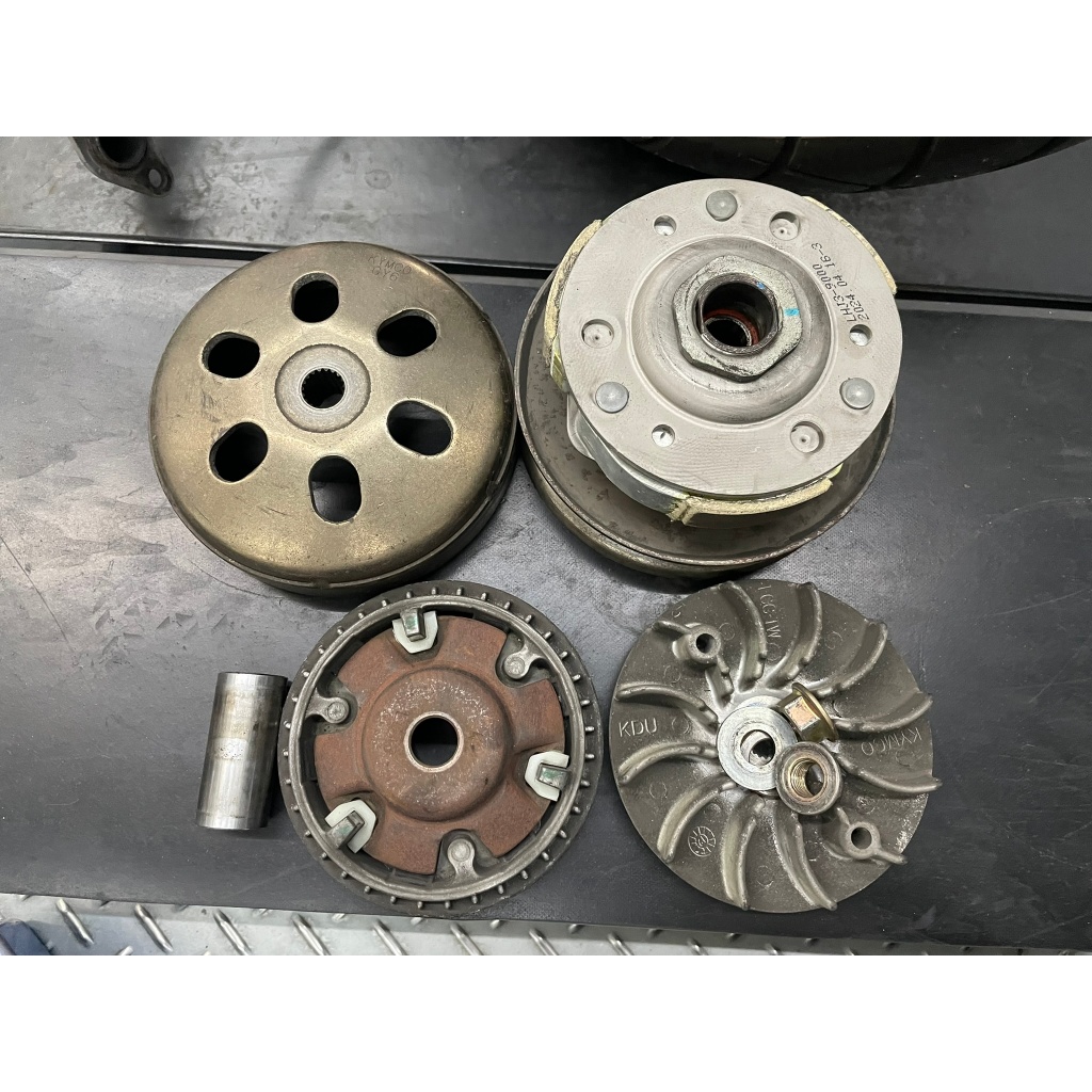 (中古)(二手)KYMCO 光陽 GP125  V2 原廠傳動全組含皮帶 傳動組 普利盤 普利珠 開閉盤 離合器總成