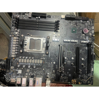 微星 AM5 主機板 MAG X870 TOMAHAWK WIFI 微星主機板 (ATX / DDR5)