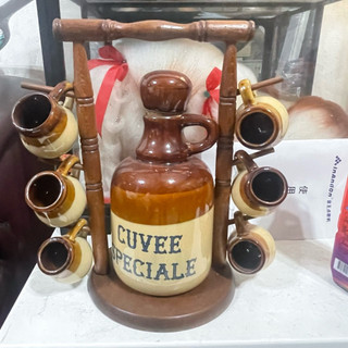 法國特釀cuvee speciale鄉村風陶瓷品酒壺 牛奶壺 蜂蜜壺 陶器壺杯木架組 小陶杯 復古