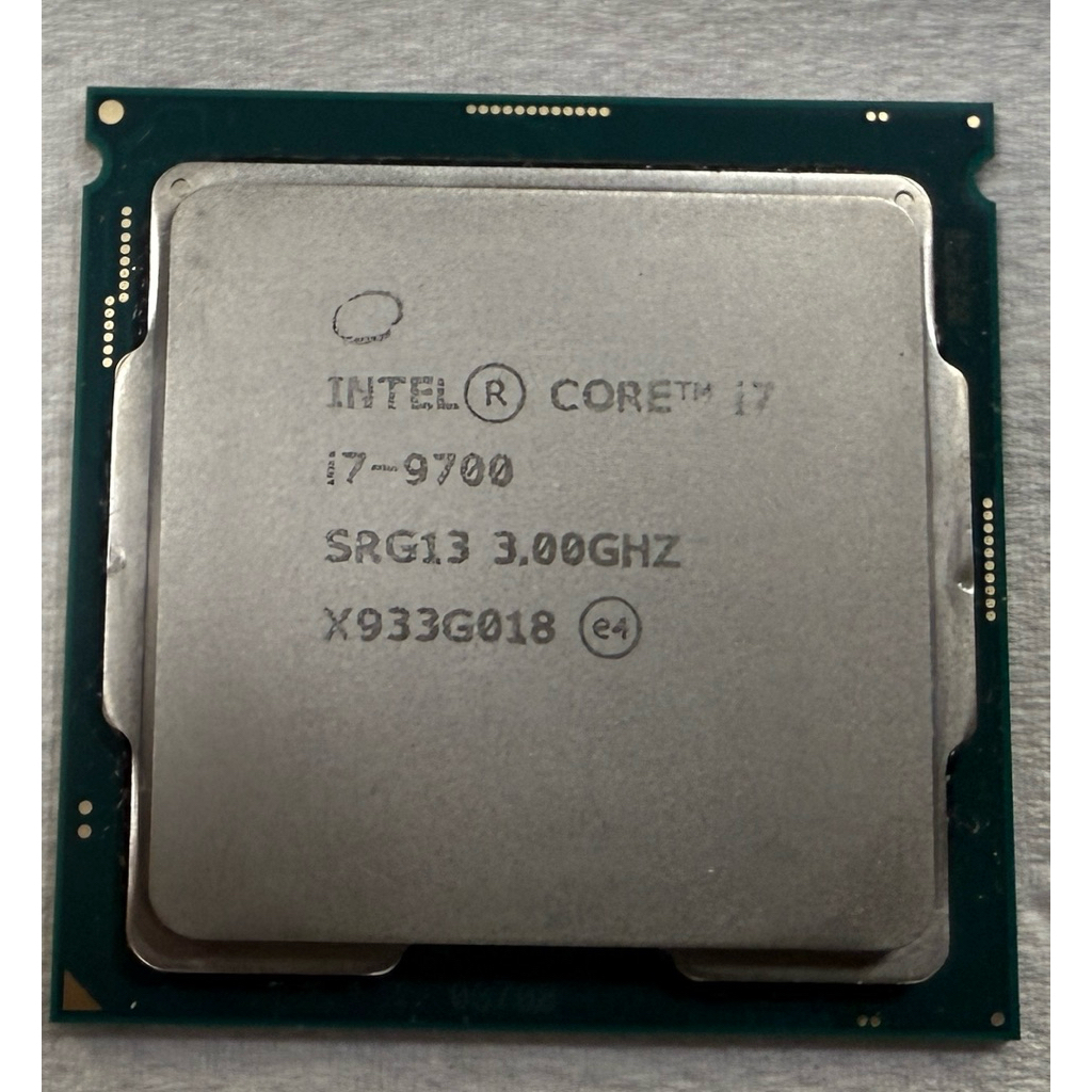 intel Core i7-9700 【CPU 2点セット】まとめ売り intel Core i7-9700 【CPU 2点セット】まとめ売り