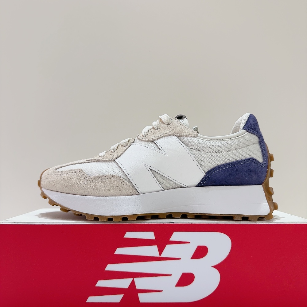 New Balance NB 327 女生 米白色 B楦 舒適 經典 流行 麂皮 復古 運動 休閒鞋 WS327RD
