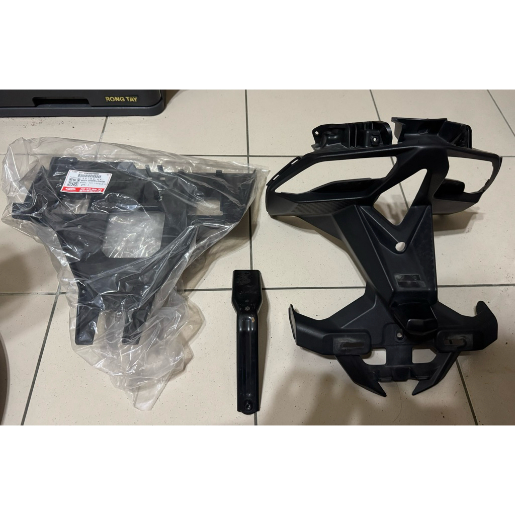 二手 PGO TIG 170 長牌架 原廠套件(含LED牌照燈)