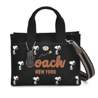 COACH x Peanuts SNOOPY Cargo 26史努比手提包 斜背包 托特包(黑色)｜GoBrand購名牌