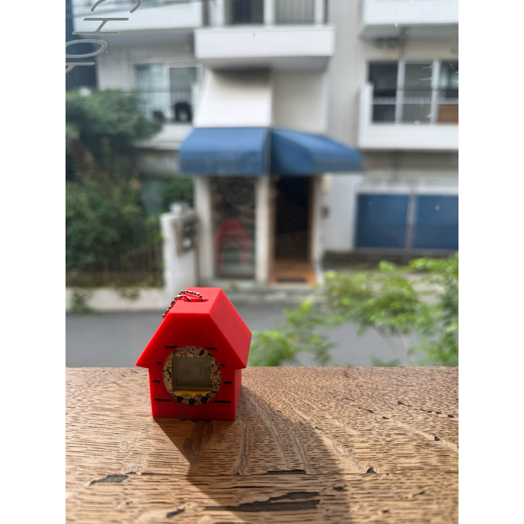 安安選物✨現貨附螢幕貼✨(日版) 史努比Snoopy x Bandai 電子雞 寵物機