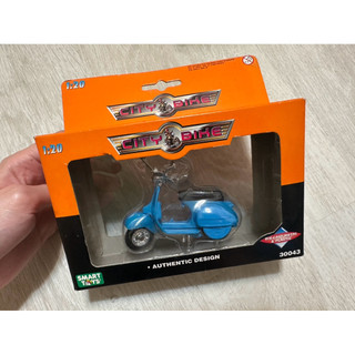 偉士牌（Vespa）模型機車 1:20 藍色摩托車模型玩具