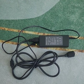 中古19V 4.7A筆電變壓器