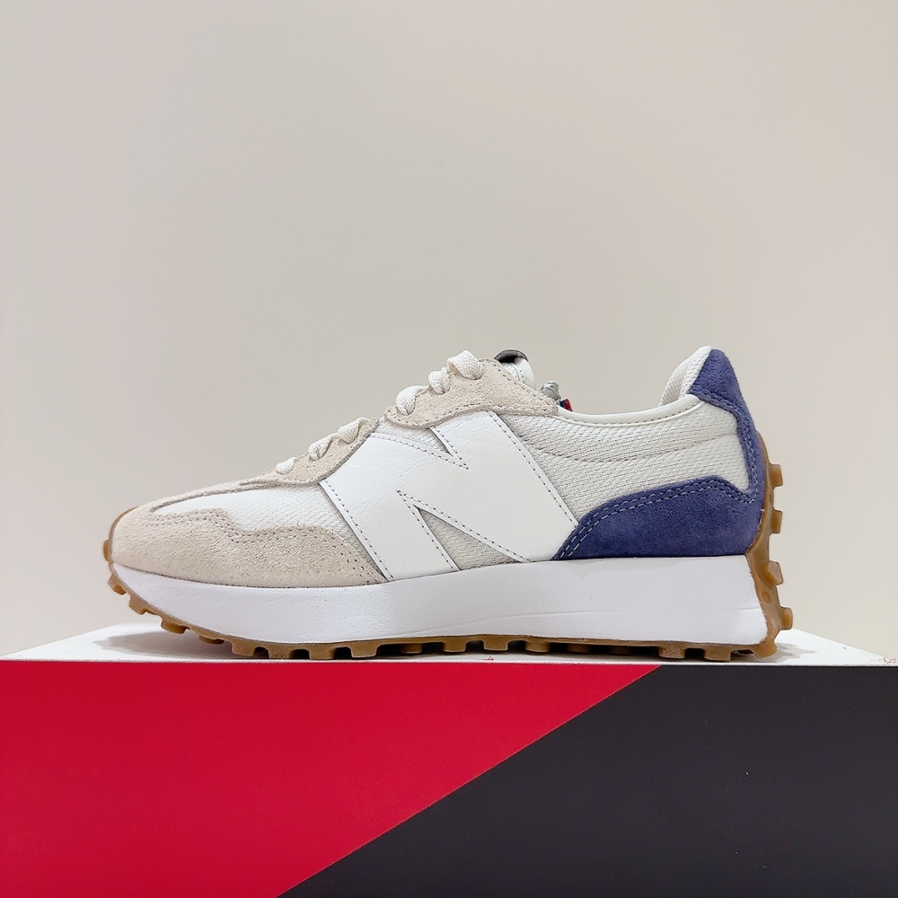 New Balance NB 327 女生 米白色 B楦 舒適 經典 流行 麂皮 復古 運動 休閒鞋 WS327RD
