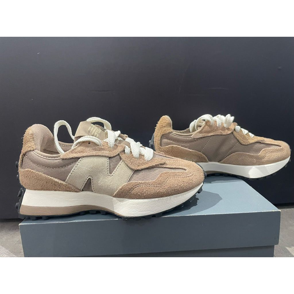 New Balance U327WTA D楦 麂皮/網眼327系列 復古休閒鞋（中性款）