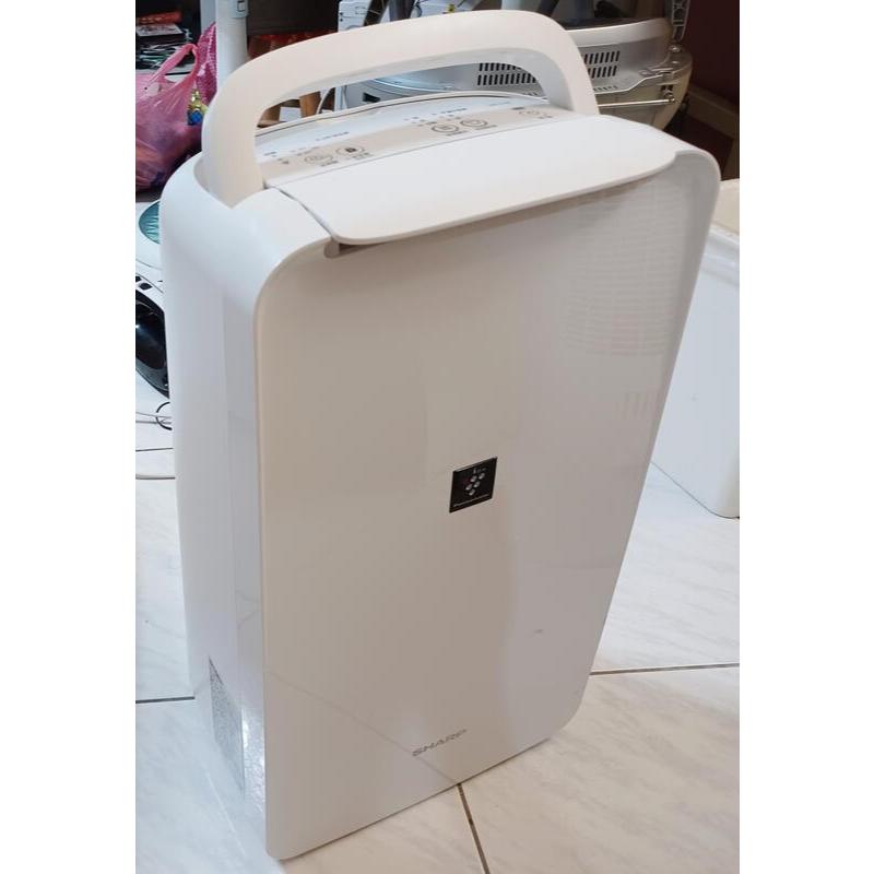 ╭✿㊣ 二手 夏普SHARP 6L除濕機【DW-L71HT-W】自動除菌離子技術,1級能源效率 特價 $4199 ㊣✿╮
