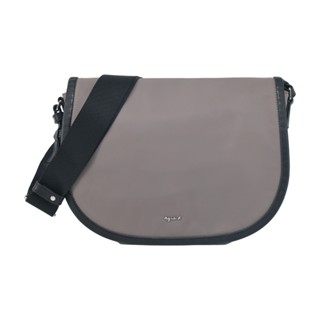 agnes b.金屬LOGO皮革飾邊翻蓋斜揹包-灰綠｜100%原廠真品｜JS Maxx官方旗艦館