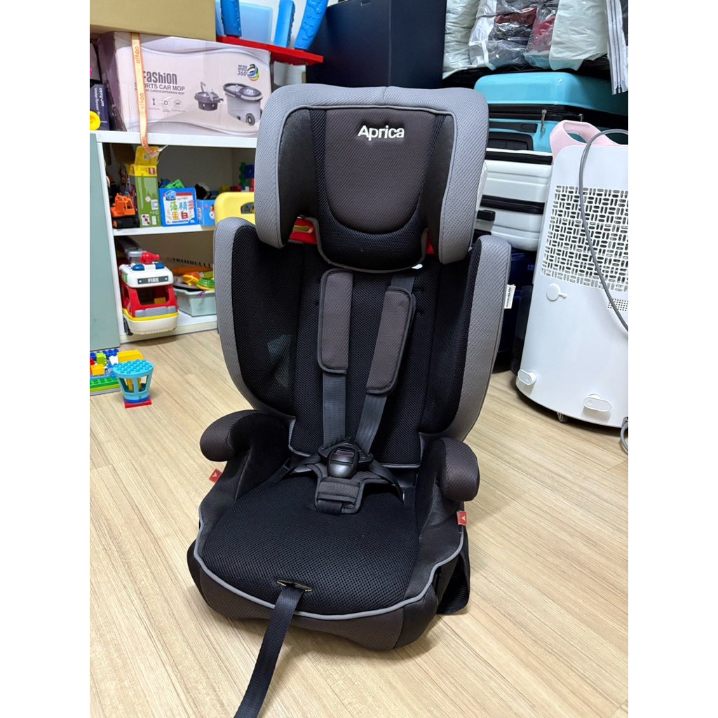 Aprica 愛普力卡 air groove 安全帶版成長型汽座 增高墊 五點式 兒童座椅 兒童汽座 輔助汽座
