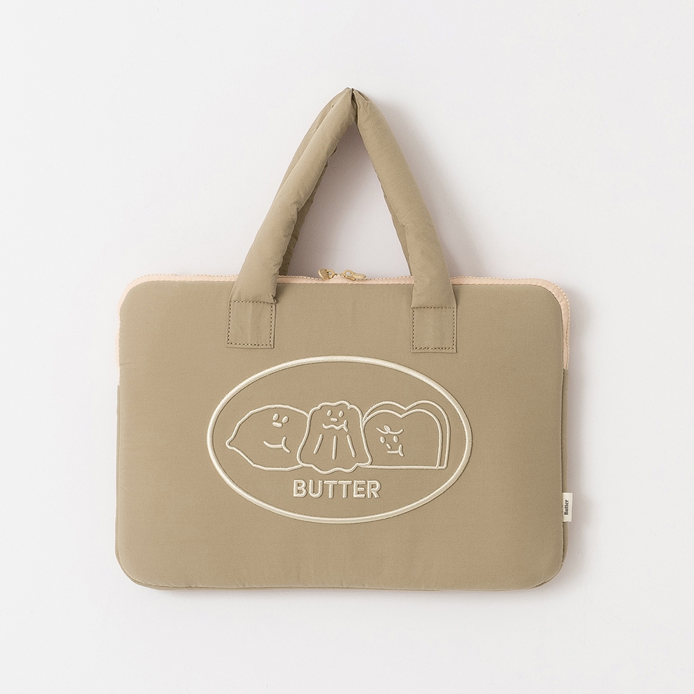 【The Butters】BUTTER 奶油澎澎立體刺繡筆電包（15吋）(拿鐵,F)｜奶油家族官方直營店