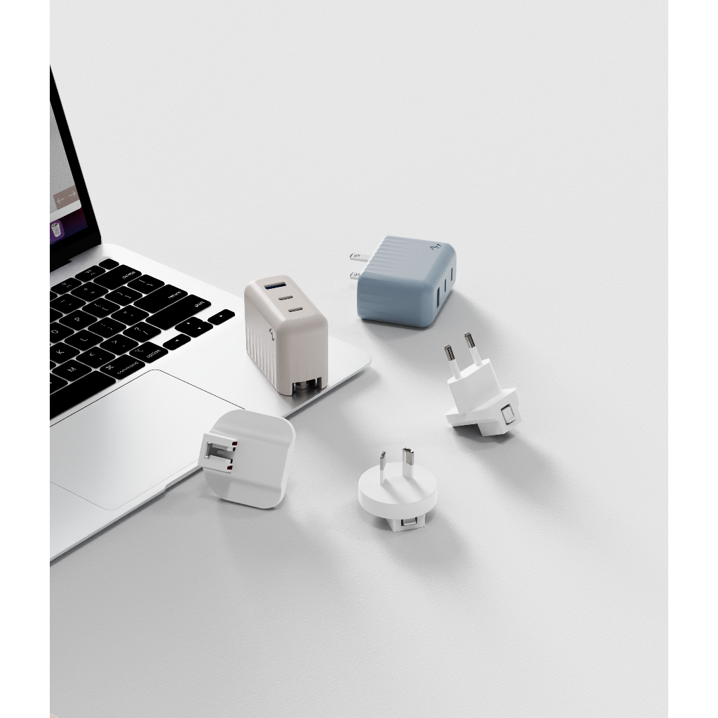 【Allite】A1 PRO 70W 1A+2C 氮化鎵三孔快充｜附萬國轉接頭 三孔同充 筆電 手機 平板 急速充電