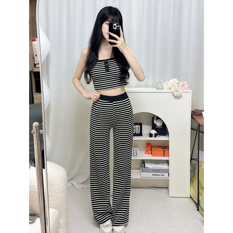 Meetu | ［現貨隔日到貨］條紋吊帶背心+微喇叭長褲 附胸墊