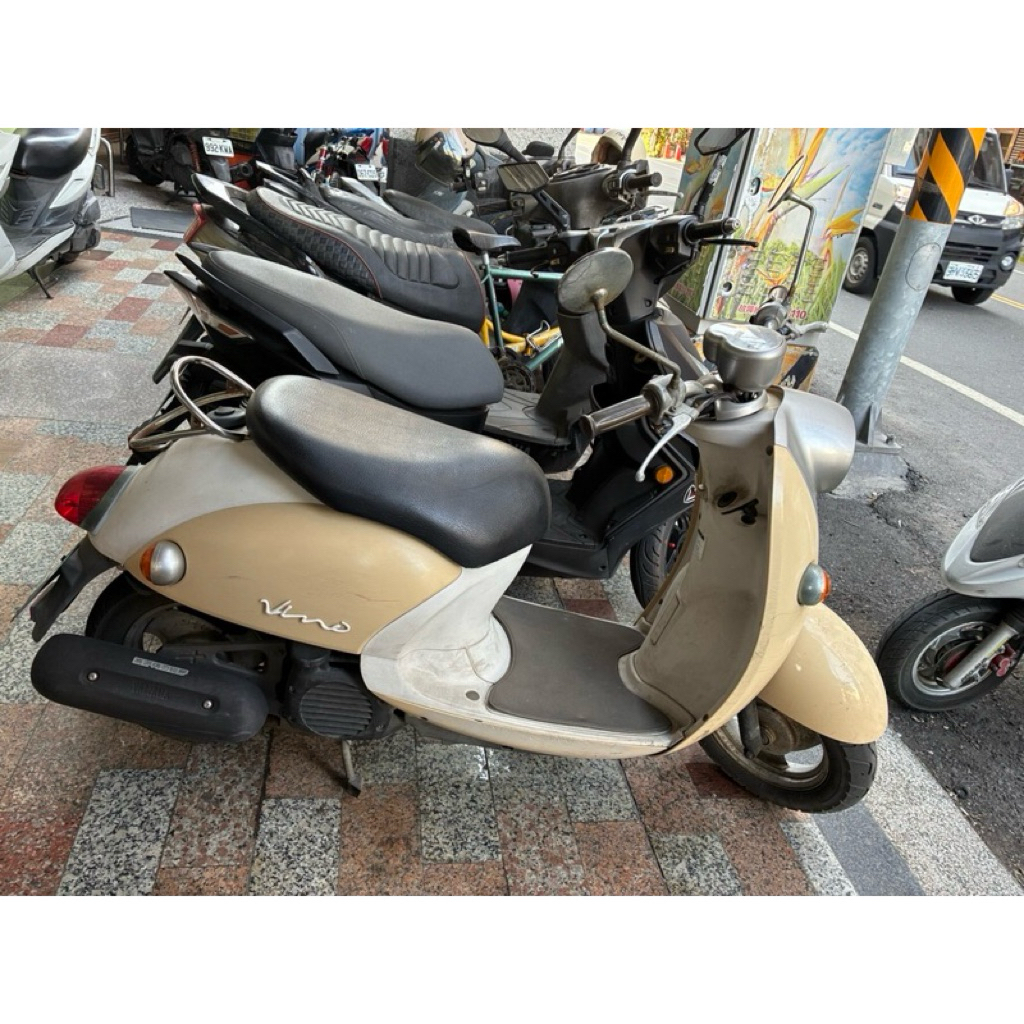 二手 機車 代步車 買菜車 Yamaha vino 50 水冷 綠牌 汽油 4T