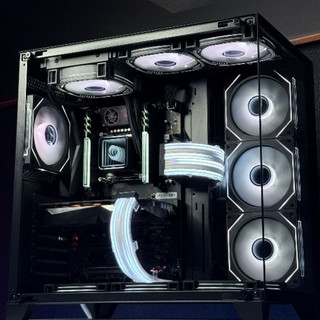 【泰坦電競】i7效能海景房主機｜獨立顯示卡｜DDR4 32GB｜黑色海景房｜客製化電競主機