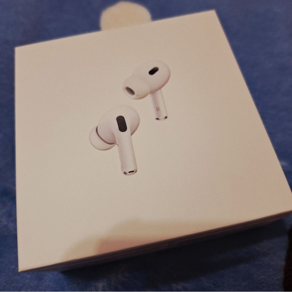 Airpods pro2 第二代（Lightning）*外盒拆封過*