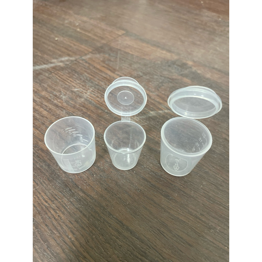 【滿100元出貨】藥水杯 漱口水杯 藥杯 量杯 刻度量杯 醬料杯 醬汁杯 掀蓋量杯 塑膠量杯 餵藥杯 醬料杯