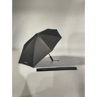 Calvin Klein 不規則雨傘