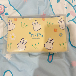 (全新）miffy花花矽膠萬用包