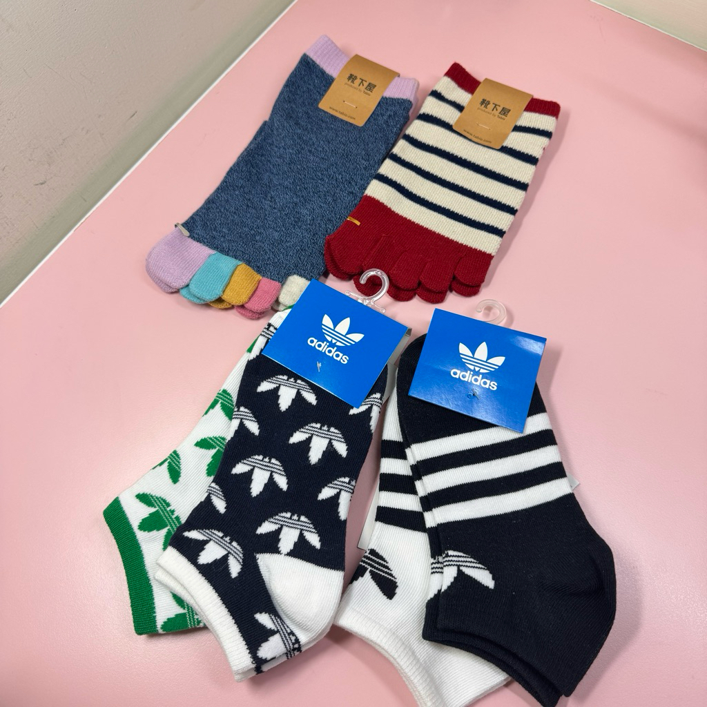 日本帶回🇯🇵｜愛迪達襪子 三葉草adidasOriginals 靴下屋 可愛條紋 日系風格 學生襪 短襪／隱形襪／船型襪