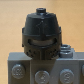 【老皮】樂高 Lego 人偶配件 騎士頭盔 黑 89520 10305