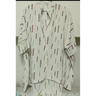 長版襯衫 二手衣 白色系 有團案 D