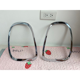 原廠MINI copper後車燈亮框1組2入。電鍍框。尾燈亮條。適用F56、F55