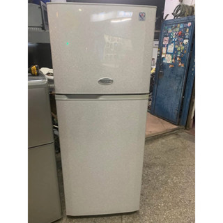 二手中古家電，三洋250公升節能雙門冰箱。保固三個月