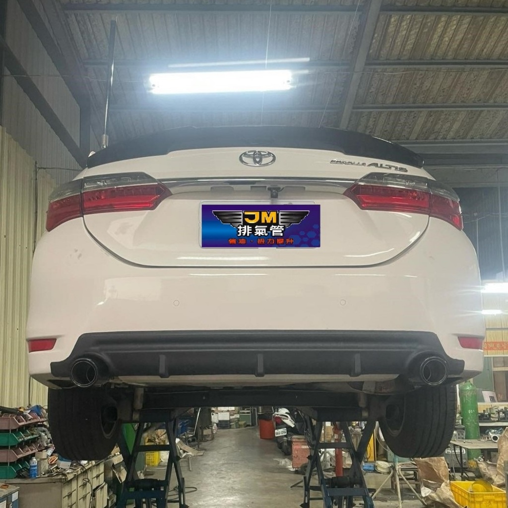Toyota Corolla Altis 11代 改閥門拉雙出+89卡夢蠍子【🚘 其他車種，皆可詢問，客製化製造排氣管】