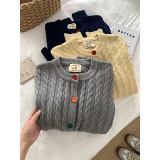 𝗦𝗢𝗙𝗧｜台灣現貨｜彩色扣🌈七色/麻花毛衣外套 針織/毛衣 冬天女裝 春季女裝 麻花毛衣 藍色毛衣 女裝 秋天女裝