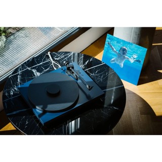 [ 沐耳 ] Pro-Ject 黑膠唱盤 Debut EVO 2 鋼鐵藍：限量升級壓克力轉盤+ Nirvana 黑膠唱片