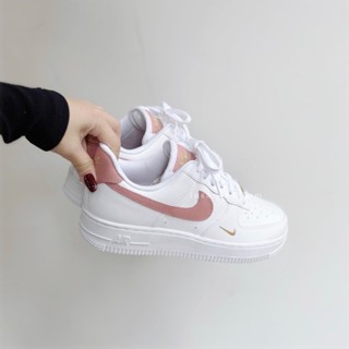 NIKE AIR FORCE 1 LOW ESS 乾燥玫瑰 小勾 休閒 女鞋 AF1 CZ0270-103【彼得潘】