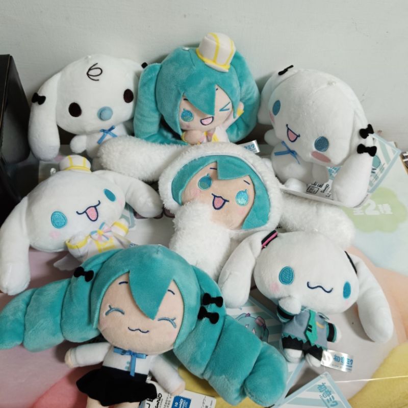 『豬玩具』現貨 SEGA 景品娃娃 初音未來X大耳狗 聯名娃娃 大耳狗 初音未來 milk