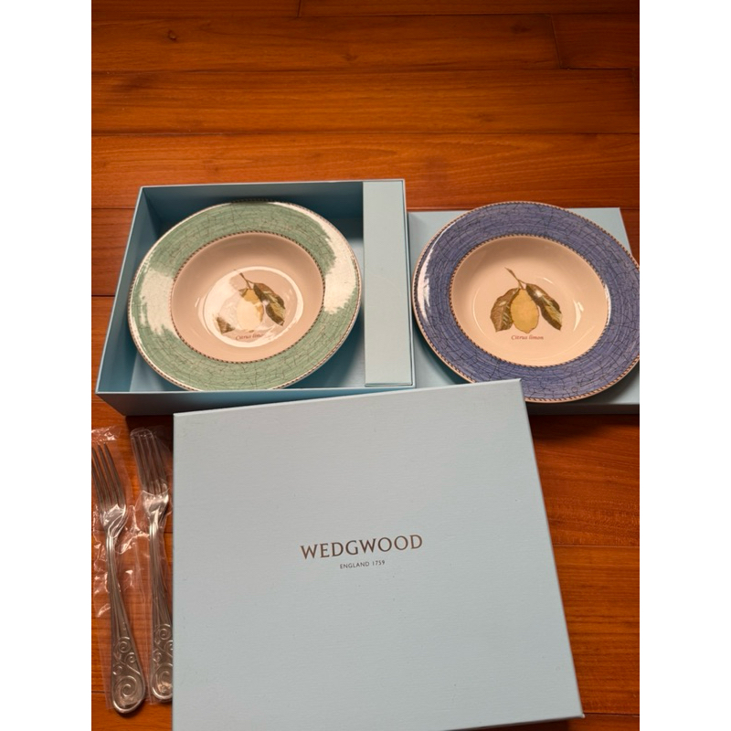 wedgwood  莎拉花園盤叉兩入禮盒組