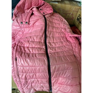 女大人粉紅色輕羽絨連帽外套 size：